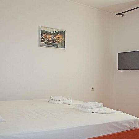 Bougainvillea Apartments ماكارسكا المظهر الخارجي الصورة