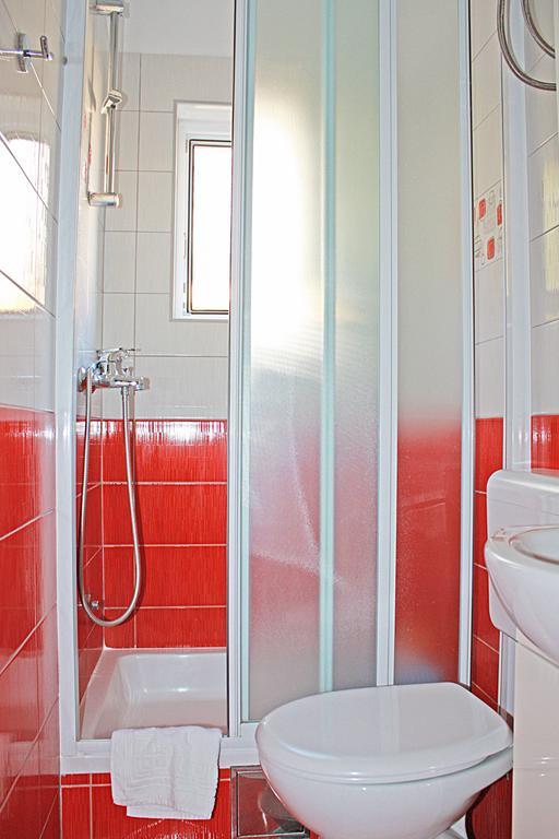 Bougainvillea Apartments ماكارسكا المظهر الخارجي الصورة