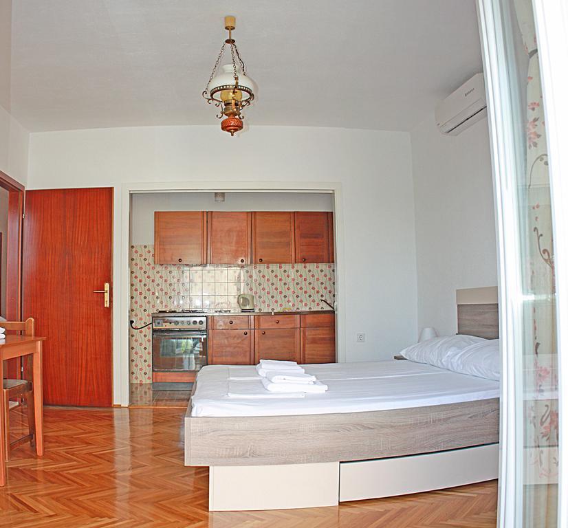 Bougainvillea Apartments ماكارسكا المظهر الخارجي الصورة