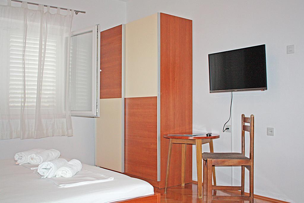 Bougainvillea Apartments ماكارسكا المظهر الخارجي الصورة